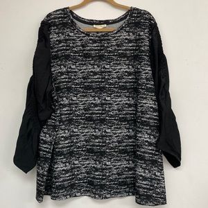 Long sleeve shirt. Dressy. 3x. Never worn. New with tags.